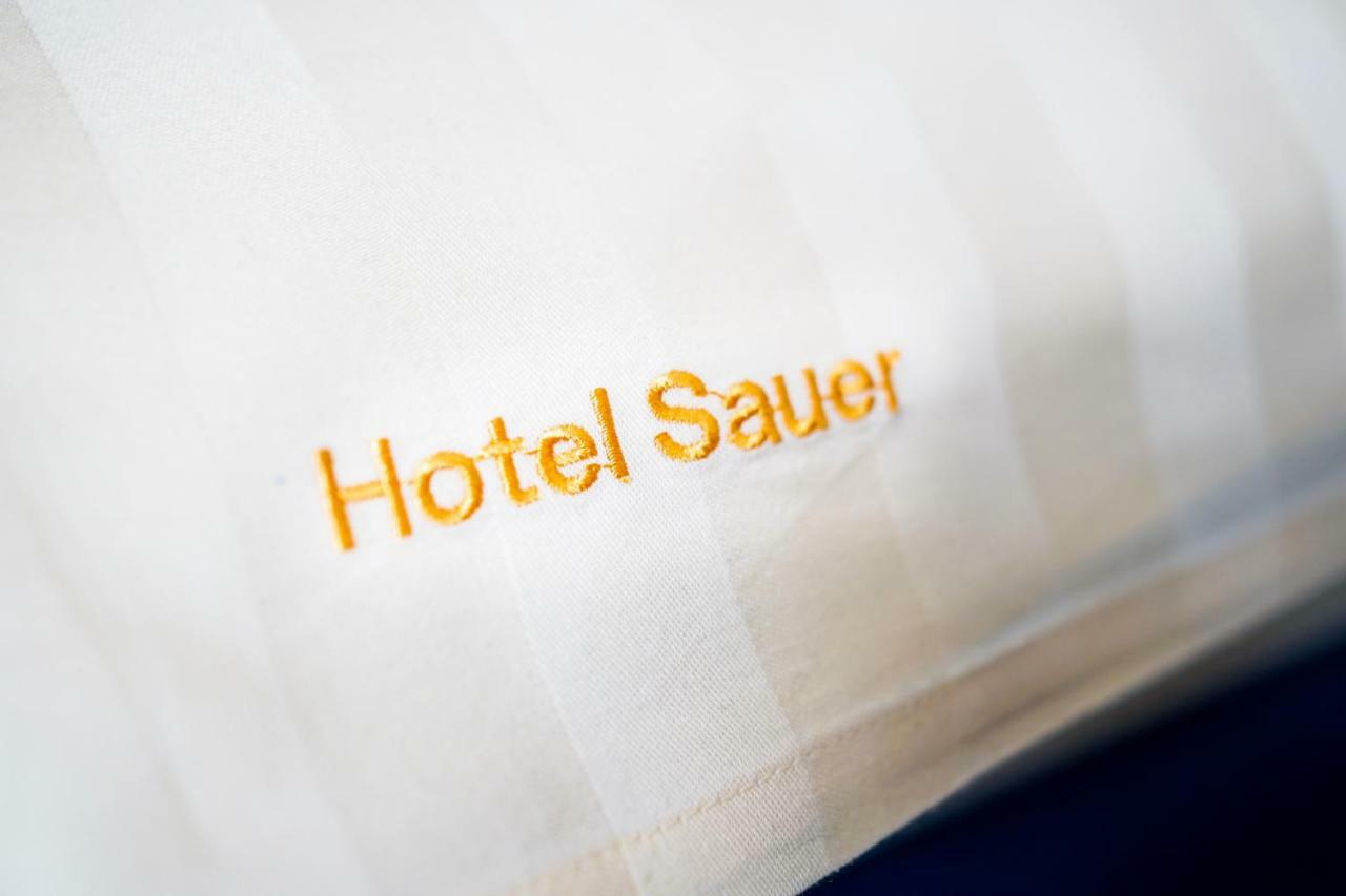 Hotel Sauer Garni Neu-Isenburg Buitenkant foto